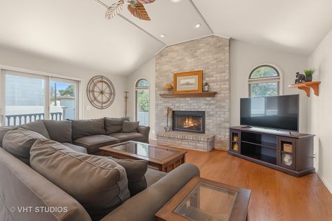 Tiny photo for 110 N Caroline Avenue, Elmhurst, IL 60126 (MLS # 12399431)