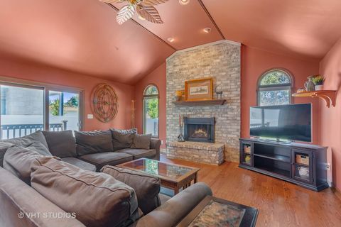 Tiny photo for 110 N Caroline Avenue, Elmhurst, IL 60126 (MLS # 12399431)
