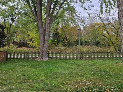 Tiny photo for 111 Midway Lane, Vernon Hills, IL 60061 (MLS # 12501833)