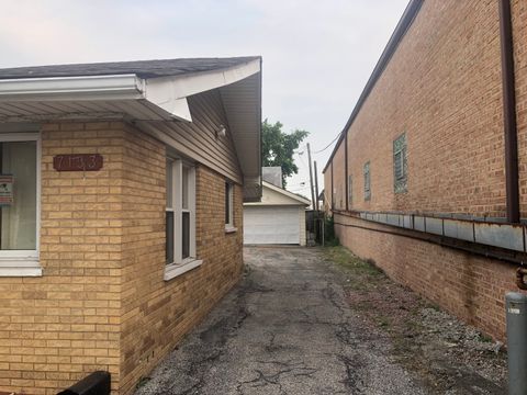 Tiny photo for 7153 W 72nd Street, Nottingham Park, IL 60638 (MLS # 12545729)