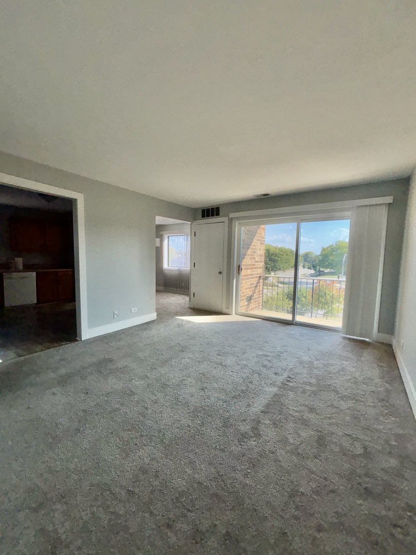 14949 Lakeview Drive 204