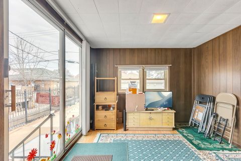 Tiny photo for 3253 N Austin Avenue, Chicago, IL 60634 (MLS # 12530988)