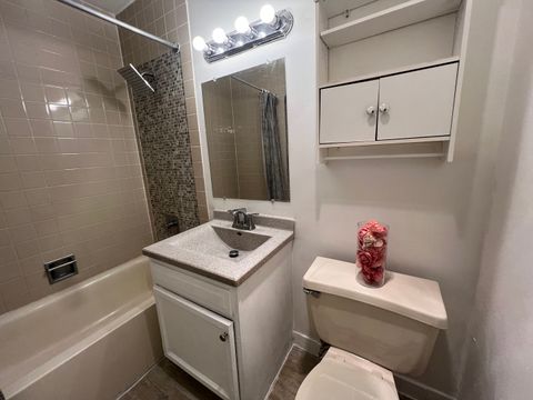 Tiny photo for 3021 S Michigan Avenue #304, Chicago, IL 60616 (MLS # 12459351)