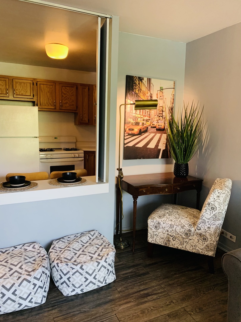 3021 S Michigan Avenue 304