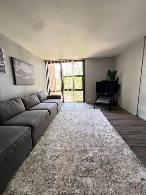 Tiny photo for 3021 S Michigan Avenue #304, Chicago, IL 60616 (MLS # 12459351)