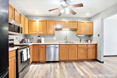 Tiny photo for McHenry, IL 60051 (MLS # 12530951)