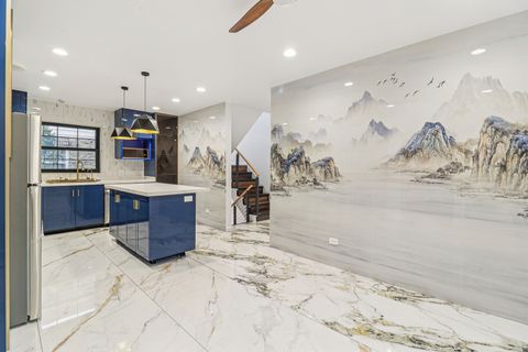 Tiny photo for 1509 Center Street, Des Plaines, IL 60018 (MLS # 12588683)