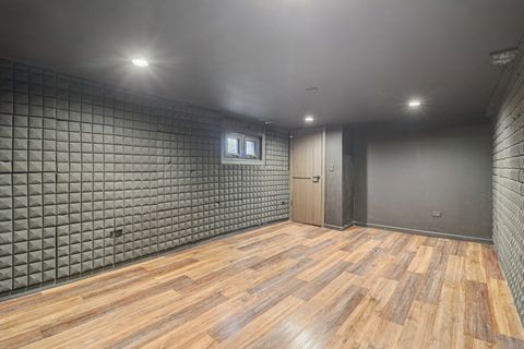 Tiny photo for 1509 Center Street, Des Plaines, IL 60018 (MLS # 12588683)