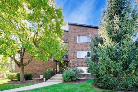 Tiny photo for 640 Perrie Drive #103, Elk Grove Village, IL 60007 (MLS # 12784129)