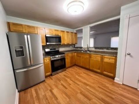 Tiny photo for 8999 Kennedy Drive #1B, Des Plaines, IL 60016 (MLS # 12485181)