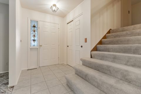 Tiny photo for 1021 Abbey Drive, Crystal Lake, IL 60014 (MLS # 12457711)