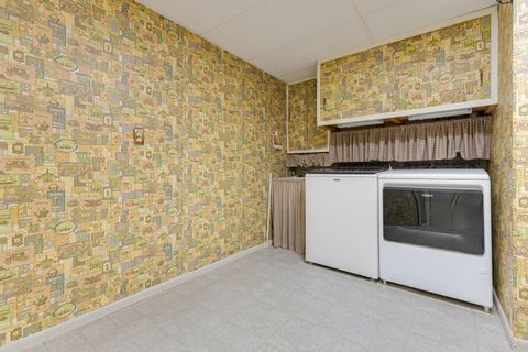 Tiny photo for 1021 Abbey Drive, Crystal Lake, IL 60014 (MLS # 12457711)