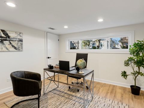 Tiny photo for 5625 W Leland Avenue, Chicago, IL 60630 (MLS # 12524448)