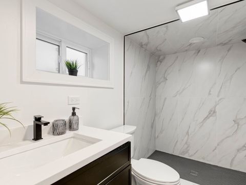 Tiny photo for 5625 W Leland Avenue, Chicago, IL 60630 (MLS # 12524448)