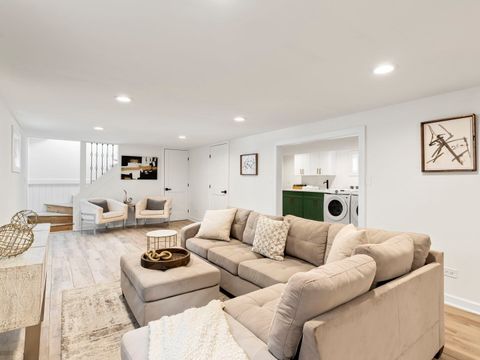 Tiny photo for 5625 W Leland Avenue, Chicago, IL 60630 (MLS # 12524448)