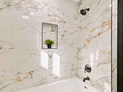 Tiny photo for 5625 W Leland Avenue, Chicago, IL 60630 (MLS # 12524448)