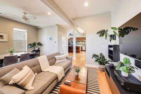 Tiny photo for 1537 W Augusta Boulevard #3R, Chicago, IL 60642 (MLS # 12551953)