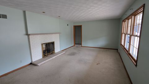 Tiny photo for 1 Parkwood Drive, Davenport, IA 52803 (MLS # 12597959)