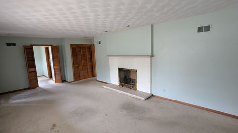 Tiny photo for 1 Parkwood Drive, Davenport, IA 52803 (MLS # 12597959)