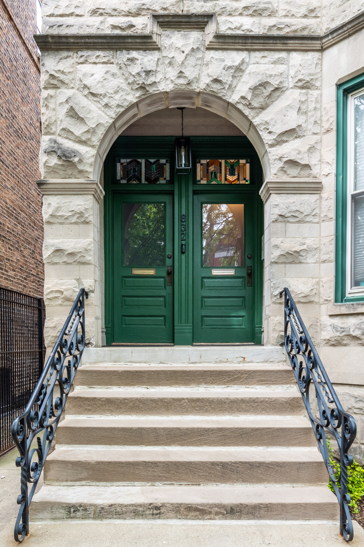 832 N Paulina Street 3