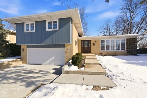 Tiny photo for 15113 Willow Lane, Oak Forest, IL 60452 (MLS # 12560573)