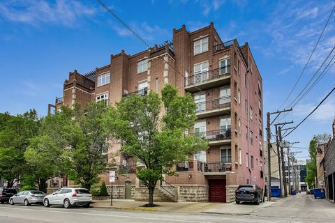814 W Hubbard Street 3 Chicago IL 60642