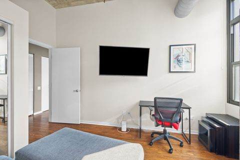 Tiny photo for 900 N Kingsbury Street #1071, Chicago, IL 60610 (MLS # 12555830)