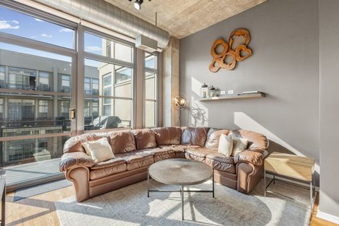 Tiny photo for 900 N Kingsbury Street #1071, Chicago, IL 60610 (MLS # 12555830)