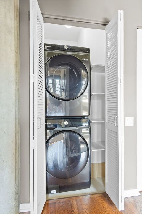 Tiny photo for 900 N Kingsbury Street #1071, Chicago, IL 60610 (MLS # 12555830)