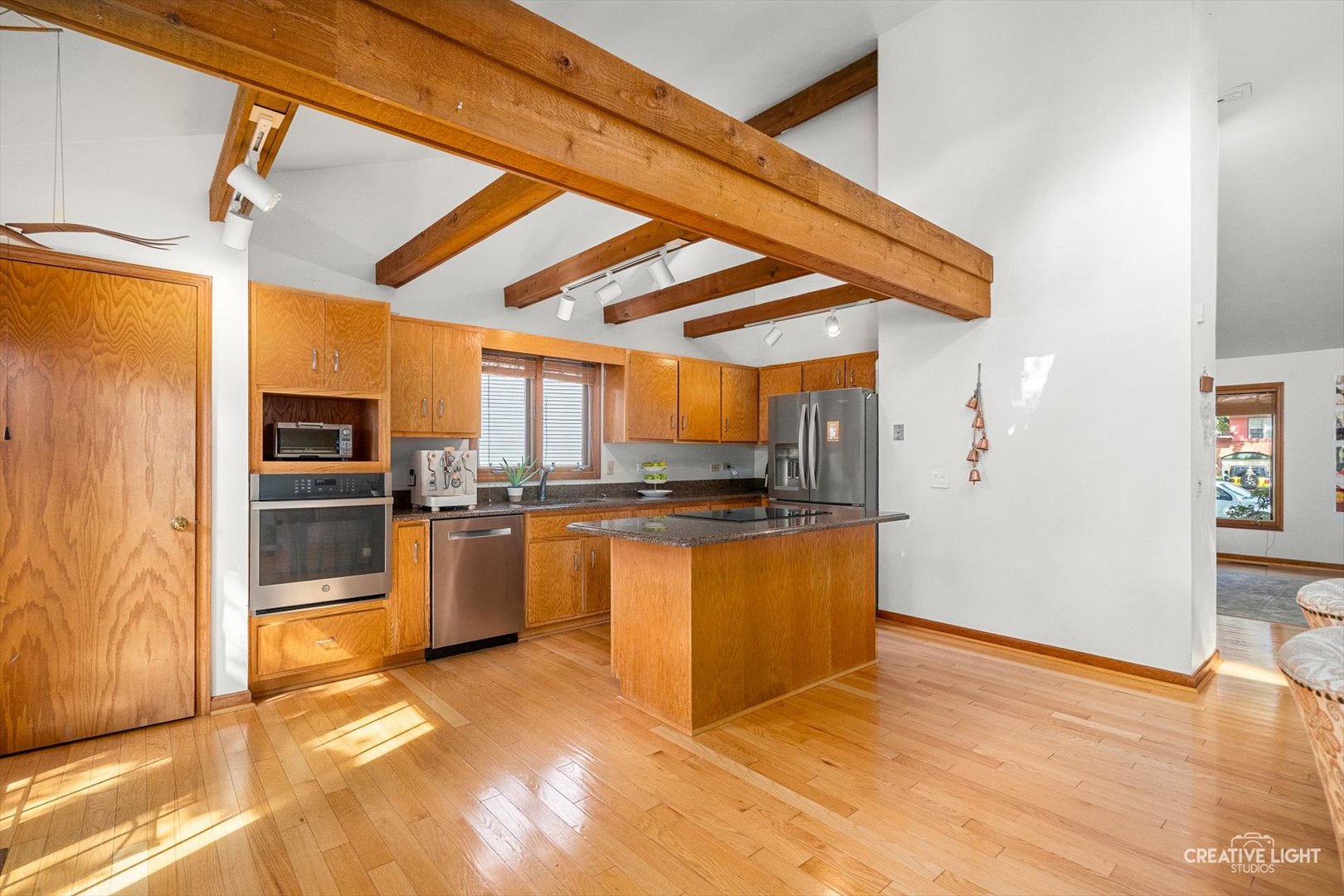 2587 OAKTON Court
