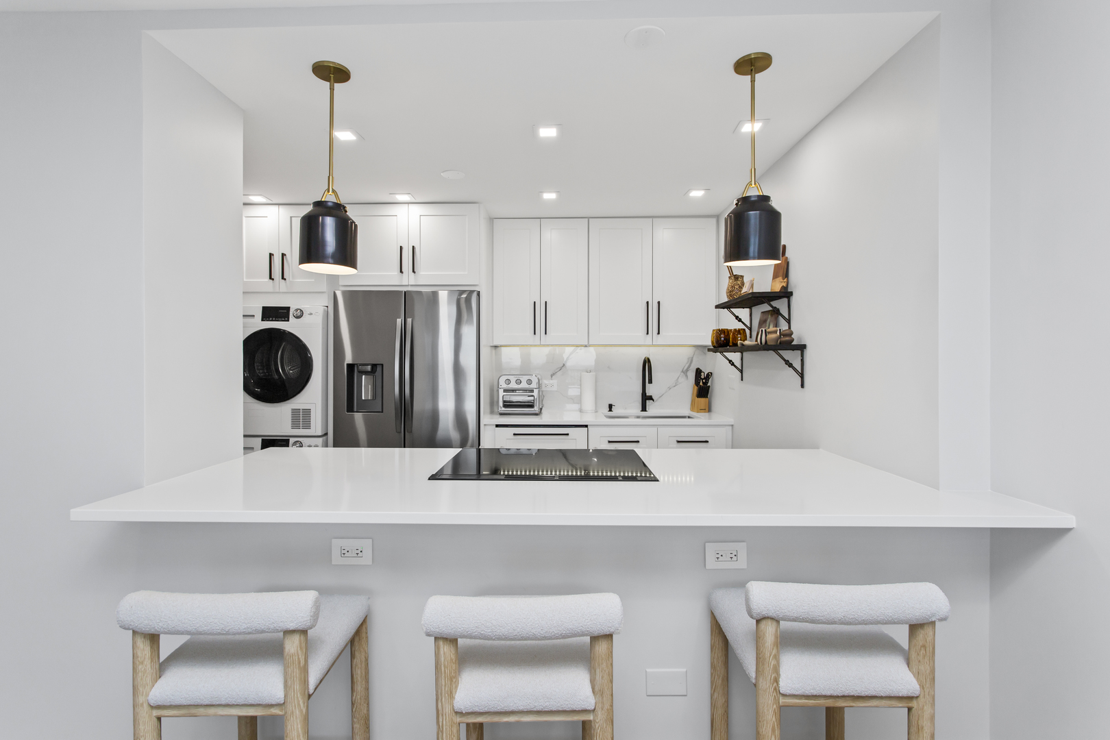 1560 N Sandburg Terrace 4011J