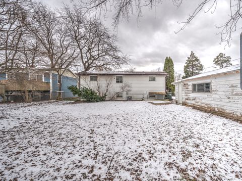 Tiny photo for 1416 Kings Road, Carpentersville, IL 60110 (MLS # 12549832)