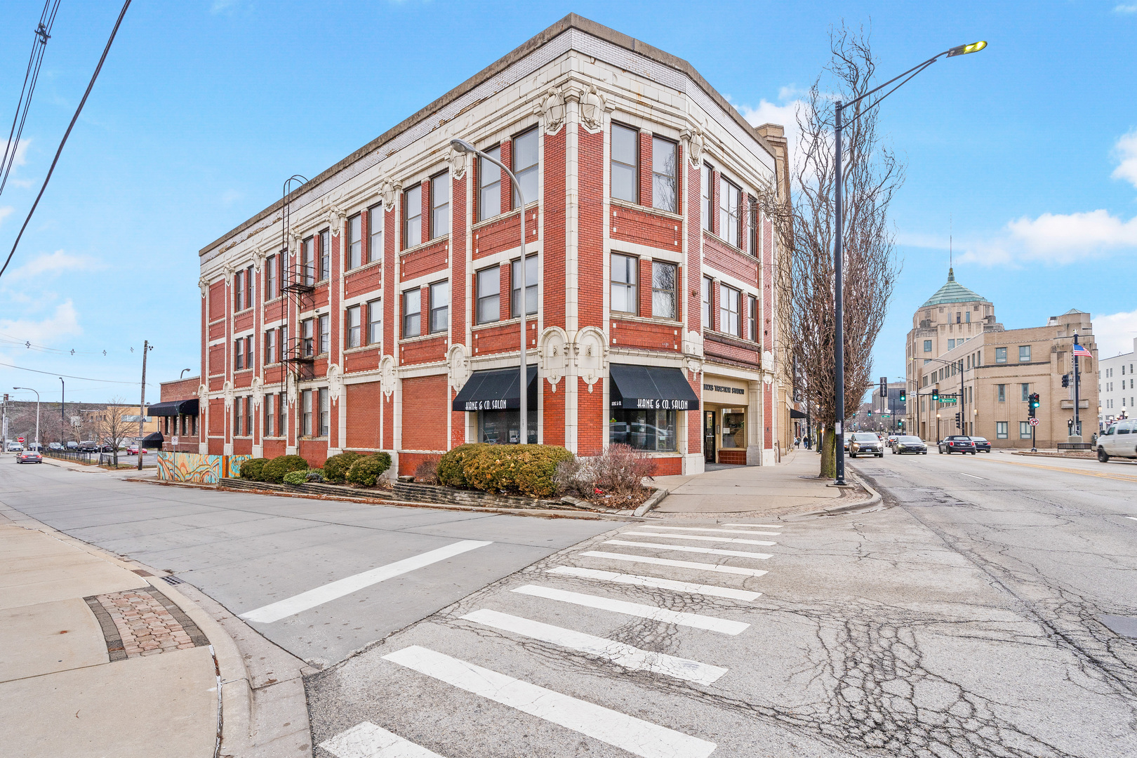 41 E. University Avenue