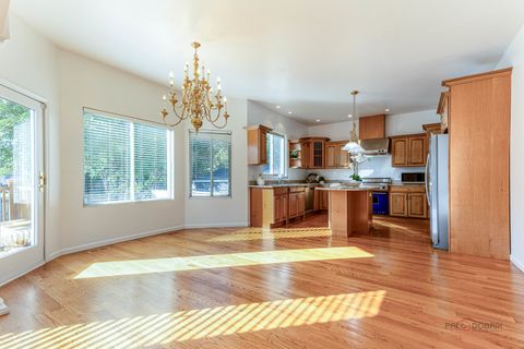 Tiny photo for 20772 N William Avenue, Lincolnshire, IL 60069 (MLS # 12546535)