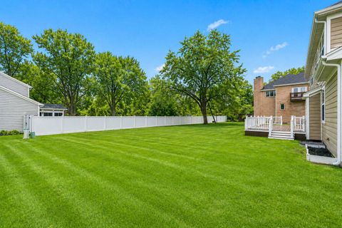 Tiny photo for 1551 E Olive Street, Palatine, IL 60074 (MLS # 12632902)