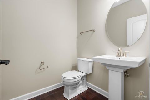 Tiny photo for 1551 E Olive Street, Palatine, IL 60074 (MLS # 12632902)