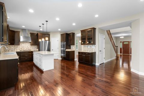 Tiny photo for 1551 E Olive Street, Palatine, IL 60074 (MLS # 12632902)