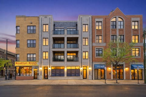 Photo of 1355 N Western Avenue #2B, Chicago, IL 60622 (MLS # 12699612)
