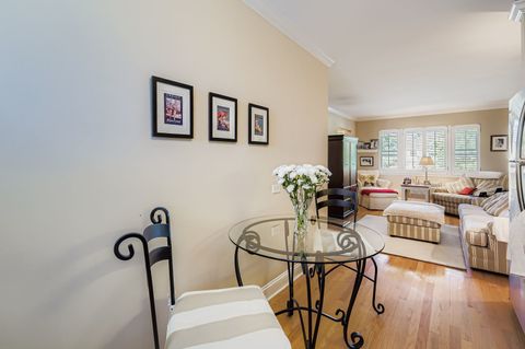 Tiny photo for 1427 Homestead Road #H, La Grange Park, IL 60526 (MLS # 12473064)