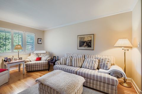 Tiny photo for 1427 Homestead Road #H, La Grange Park, IL 60526 (MLS # 12473064)