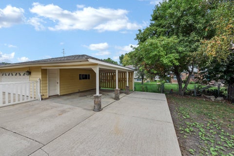 Tiny photo for 1734 W Rampart Road, Addison, IL 60101 (MLS # 12754487)