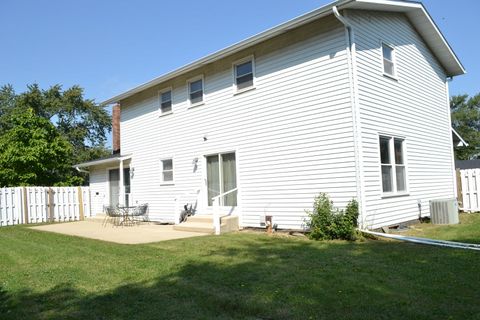 Tiny photo for 419 Charlestown Drive, Bolingbrook, IL 60440 (MLS # 12470049)