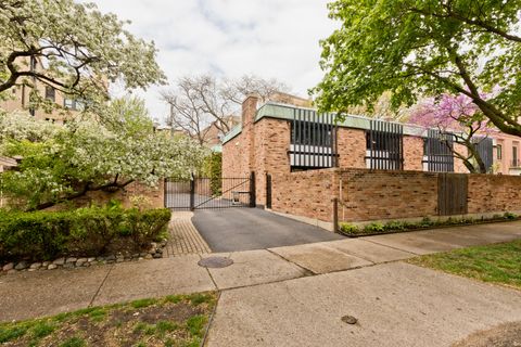 588 W HAWTHORNE Place 2 Chicago IL 60657