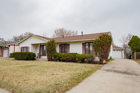 Tiny photo for 967 Grissom Trail, Elk Grove Village, IL 60007 (MLS # 12591450)