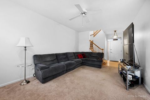 Tiny photo for 266 Charlotte Court, Cary, IL 60013 (MLS # 12605857)