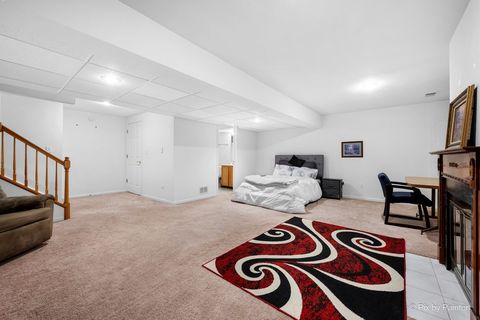 Tiny photo for 266 Charlotte Court, Cary, IL 60013 (MLS # 12605857)