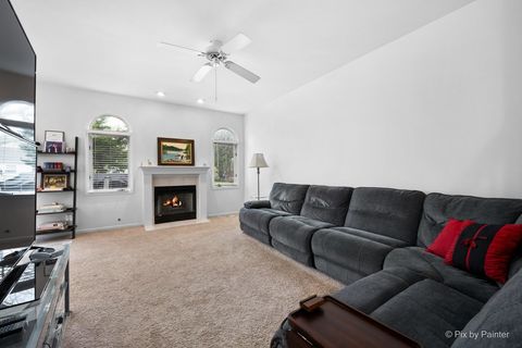 Tiny photo for 266 Charlotte Court, Cary, IL 60013 (MLS # 12605857)