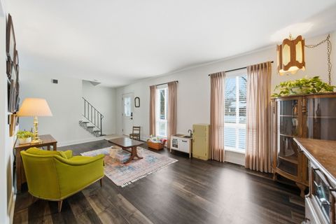 Tiny photo for 30W240 Leominster Court, Warrenville, IL 60555 (MLS # 12594755)