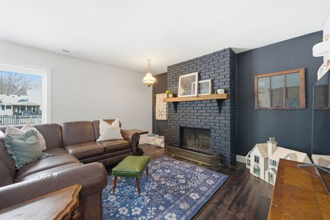 Tiny photo for 30W240 Leominster Court, Warrenville, IL 60555 (MLS # 12594755)