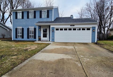 Tiny photo for 30W240 Leominster Court, Warrenville, IL 60555 (MLS # 12594755)